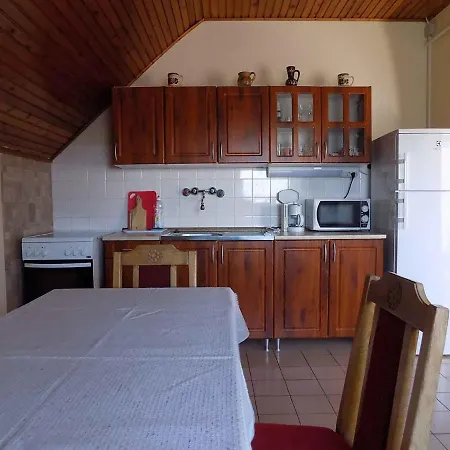 Apartment Three-bedroom In I