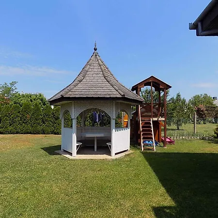 Three-bedroom In I