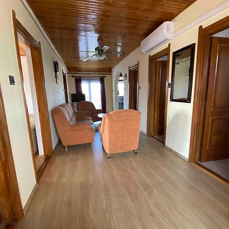 Apartment Three-bedroom In I Gyenesdias