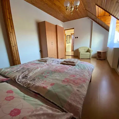 Three-bedroom In I Apartamento Gyenesdiás